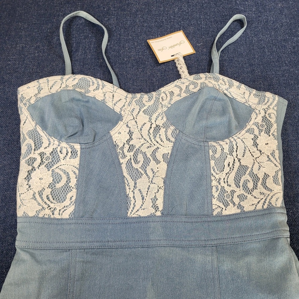 Fumblin Foe Light Blue Denim Lace Bustier Mini Dress Sweetheart Medium NWT - Picture 3 of 9